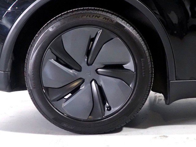 Used 2026 Tesla Model Y Long Range RWD image 50