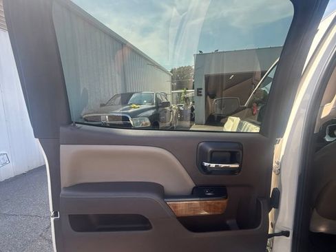 Used 2014 GMC Sierra 1500 SLT w/ Driver Alert Package AWD/4WD image 16