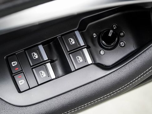 Used 2024 Audi A6 Premium Plus image 47