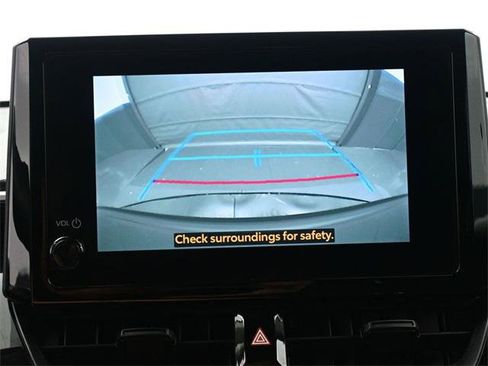 Certified 2024 Toyota Corolla Cross LE image 7