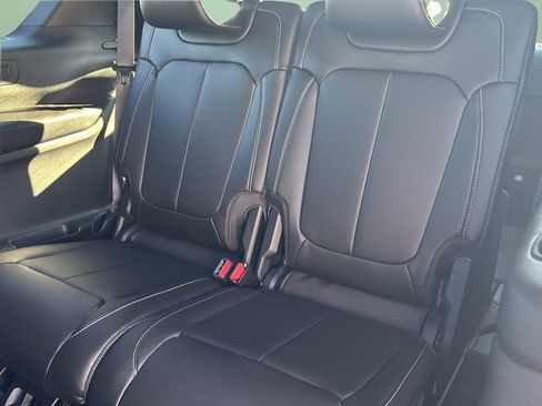 New 2026 Jeep Grand Cherokee L Limited image 22