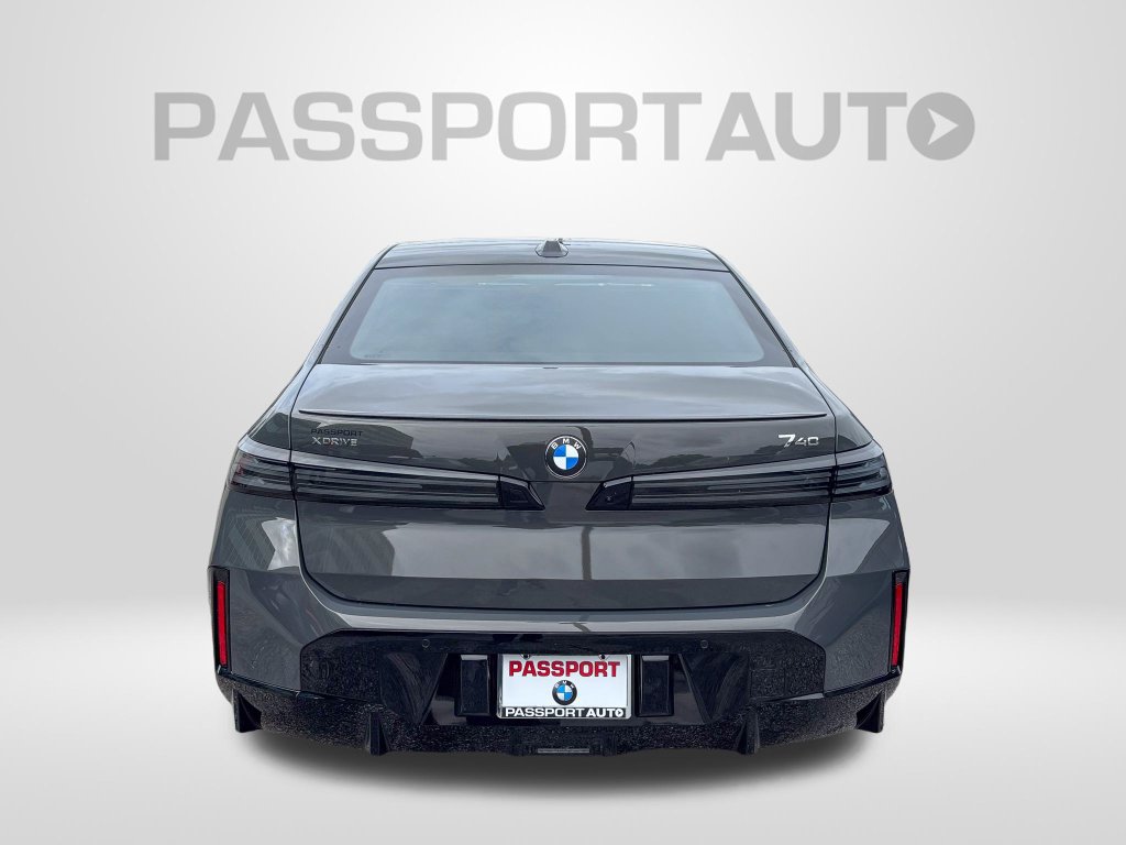 New 2027 BMW 740i xDrive w/ Executive Package AWD/4WD image 5