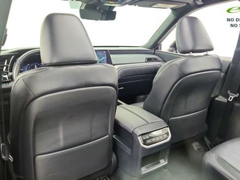Used 2024 Lexus TX 350 AWD w/ Technology Package image 34