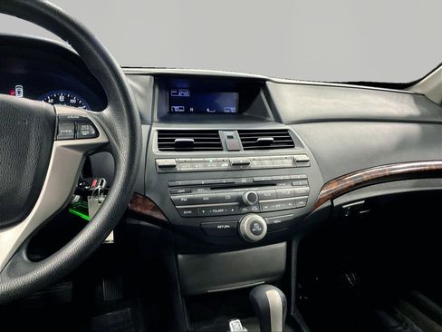 Used 2010 Honda Crosstour EX image 9