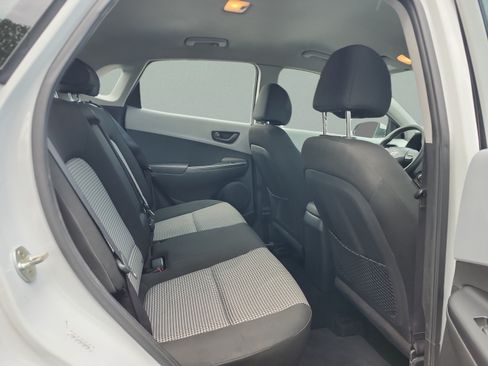 Used 2019 Hyundai Kona SE AWD/4WD image 18