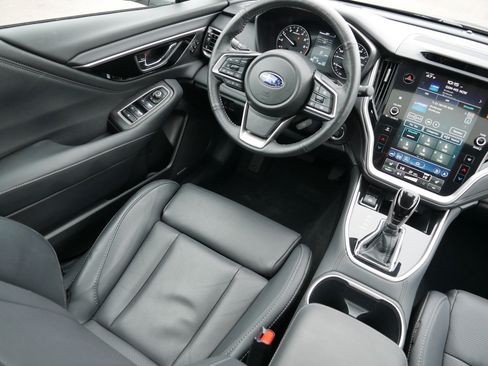 Certified 2025 Subaru Outback Limited image 9