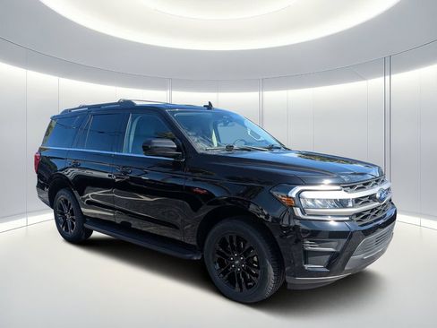 Used 2024 Ford Expedition XLT AWD/4WD image 1