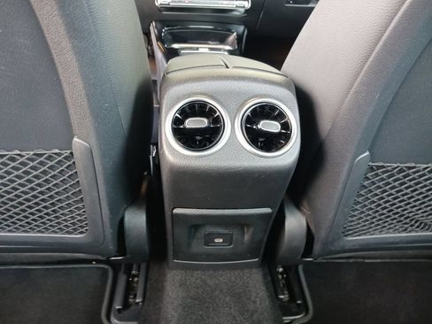 Used 2025 Mercedes-Benz CLA 250 image 23