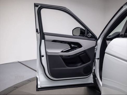 New 2026 Land Rover Range Rover Evoque S image 24