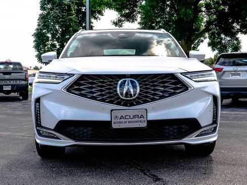 Certified 2026 Acura MDX w/ Advance Package AWD/4WD image 4