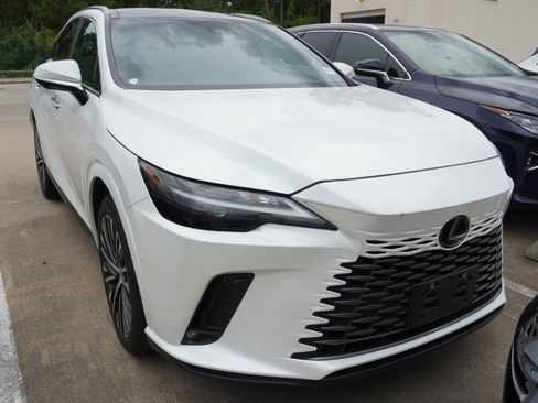 Used 2023 Lexus RX 350 Premium Plus w/ Cold Area Package FWD image 2