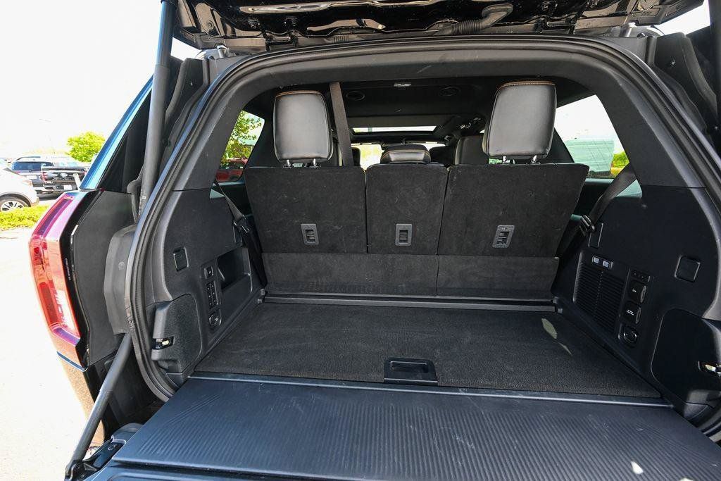 Used 2025 Ford Expedition Tremor AWD/4WD image 16
