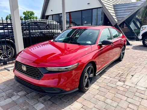 Used 2025 Honda Accord Sport image 25