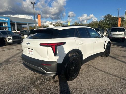 New 2026 Chevrolet Blazer EV LT image 3