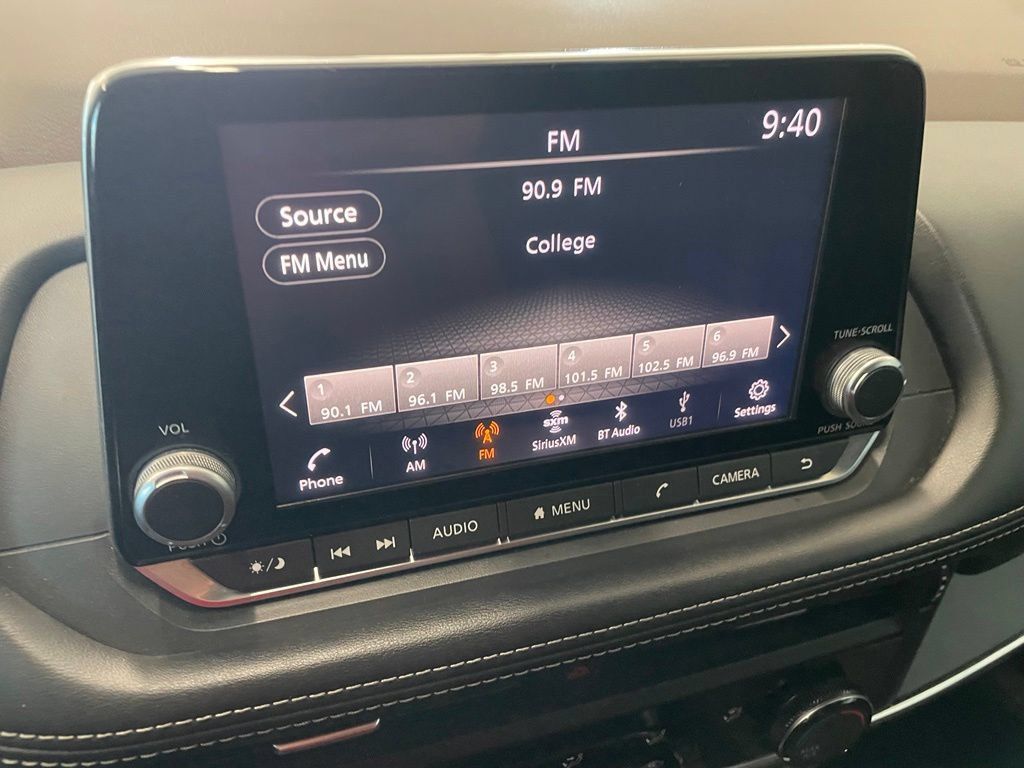 Used 2021 Nissan Rogue S FWD image 15