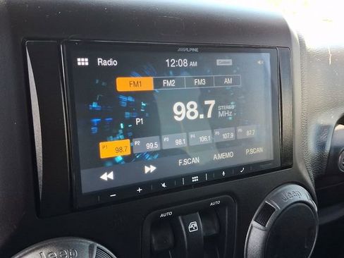 Used 2011 Jeep Wrangler Sport AWD/4WD image 16