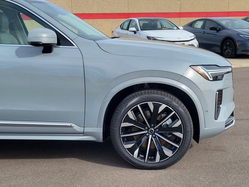 New 2026 Volvo XC90 T8 Ultra w/ Protection Package Premier AWD/4WD image 6