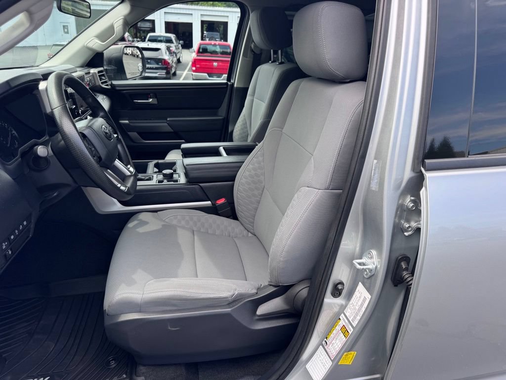Used 2022 Toyota Tundra SR5 AWD/4WD image 14