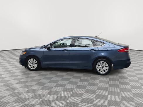 Certified 2019 Ford Fusion S FWD image 29