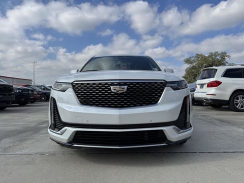Used 2020 Cadillac XT6 Premium Luxury image 2
