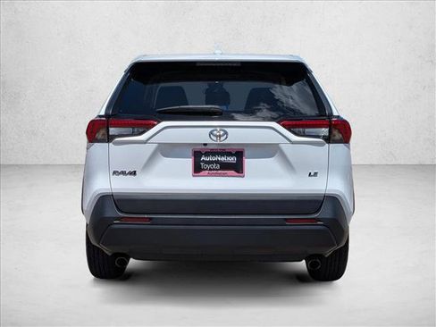 Used 2024 Toyota RAV4 LE FWD image 7