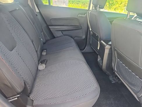 Used 2014 GMC Terrain SLE FWD image 17