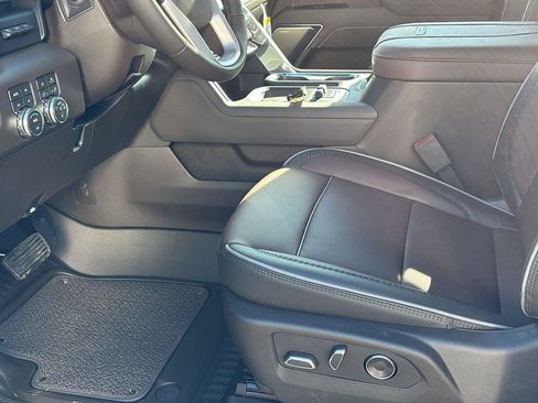 New 2026 GMC Sierra 3500 Denali w/ Denali Reserve Package image 14