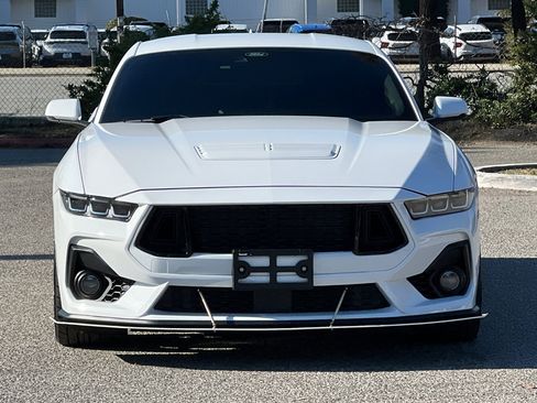 Used 2024 Ford Mustang GT Premium image 9