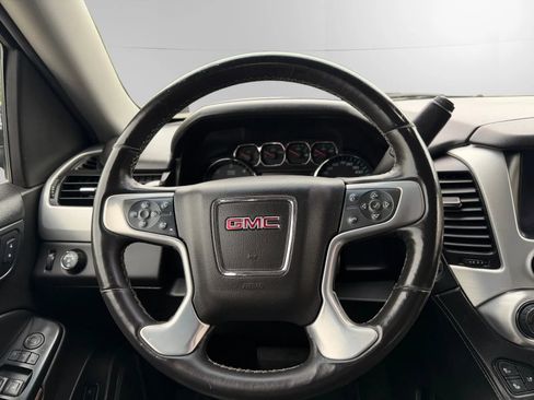 Used 2017 GMC Yukon SLT AWD/4WD image 14