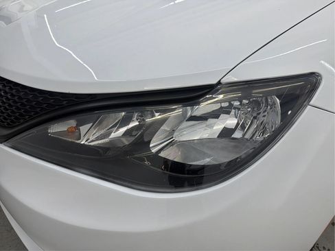 Used 2023 Chrysler Voyager LX FWD image 30
