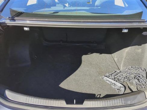 Used 2022 Chevrolet Malibu LT image 25