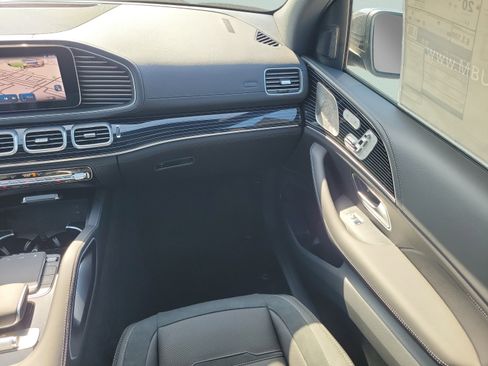 New 2026 Mercedes-Benz GLE 53 AMG 4MATIC image 8