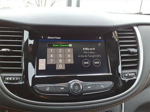 Used 2022 Chevrolet Trax LT w/ Driver Confidence Package image 18