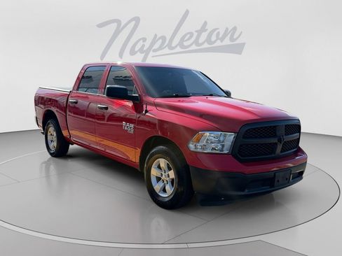 Used 2022 RAM 1500 Classic SLT RWD image 8