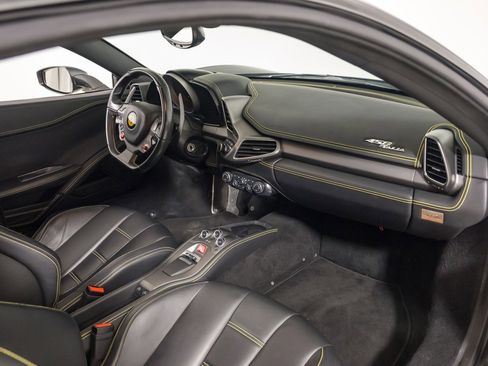 Used 2013 Ferrari 458 Italia Coupe image 20