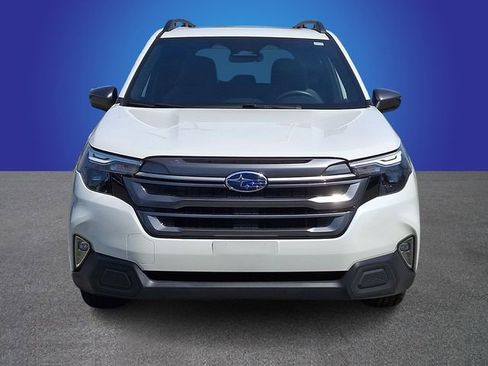 Certified 2025 Subaru Forester Premium AWD/4WD image 2