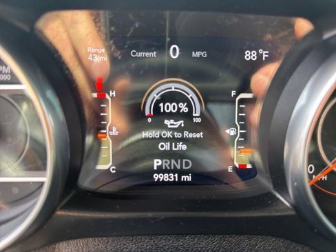 Used 2018 Jeep Wrangler Unlimited Sahara AWD/4WD image 41