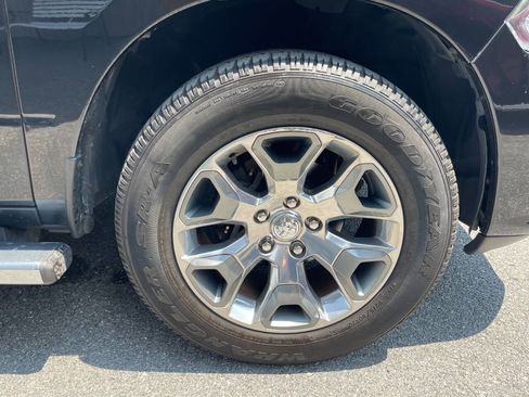 Used 2017 RAM 1500 Limited image 17