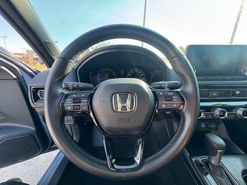 Used 2024 Honda Civic Sport image 12