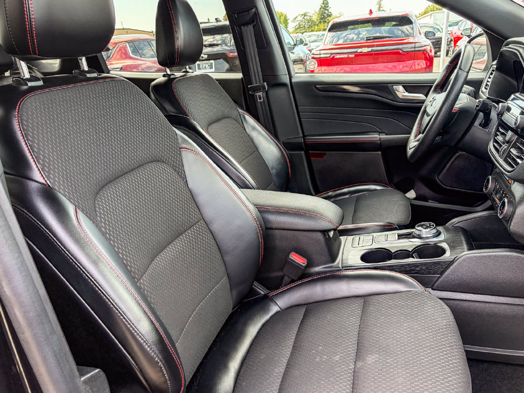 Used 2024 Ford Escape ST-Line AWD/4WD image 40