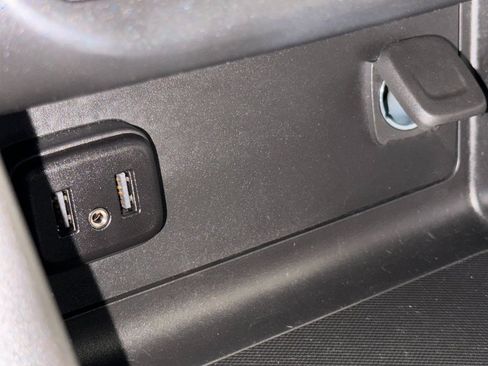 Used 2022 Chevrolet Colorado ZR2 w/ ZR2 Dusk Special Edition image 37