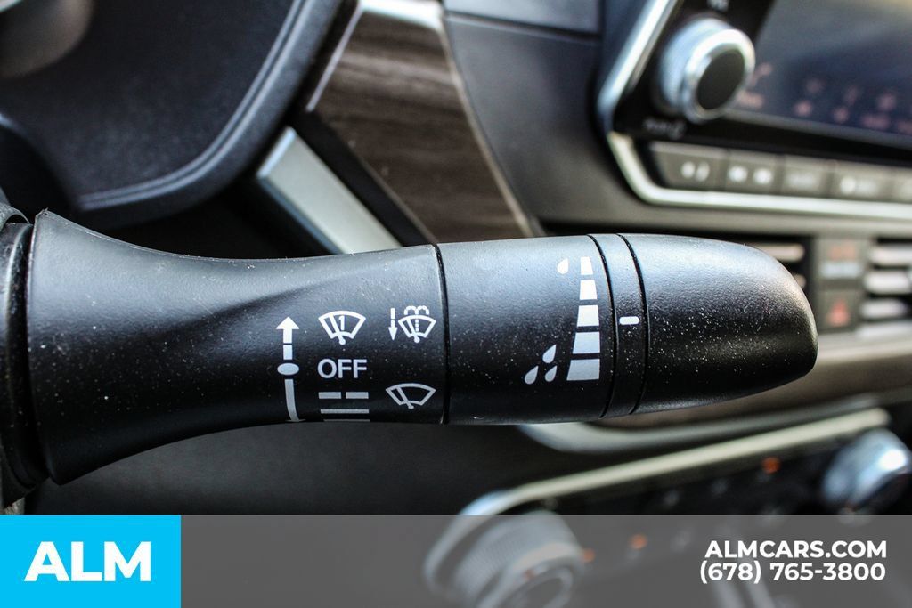 Used 2025 Nissan Altima 2.5 SV FWD image 28
