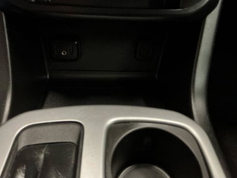 Used 2020 Chevrolet Colorado LT w/ LT Convenience Package RWD image 19