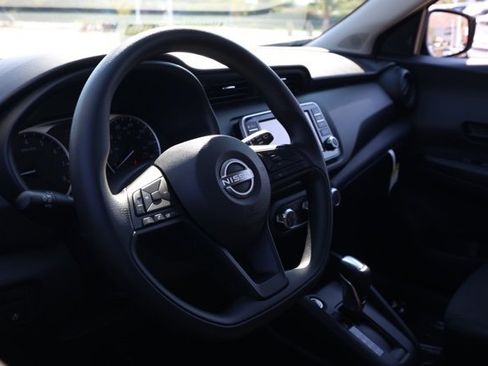 New 2025 Nissan Kicks Play S image 14