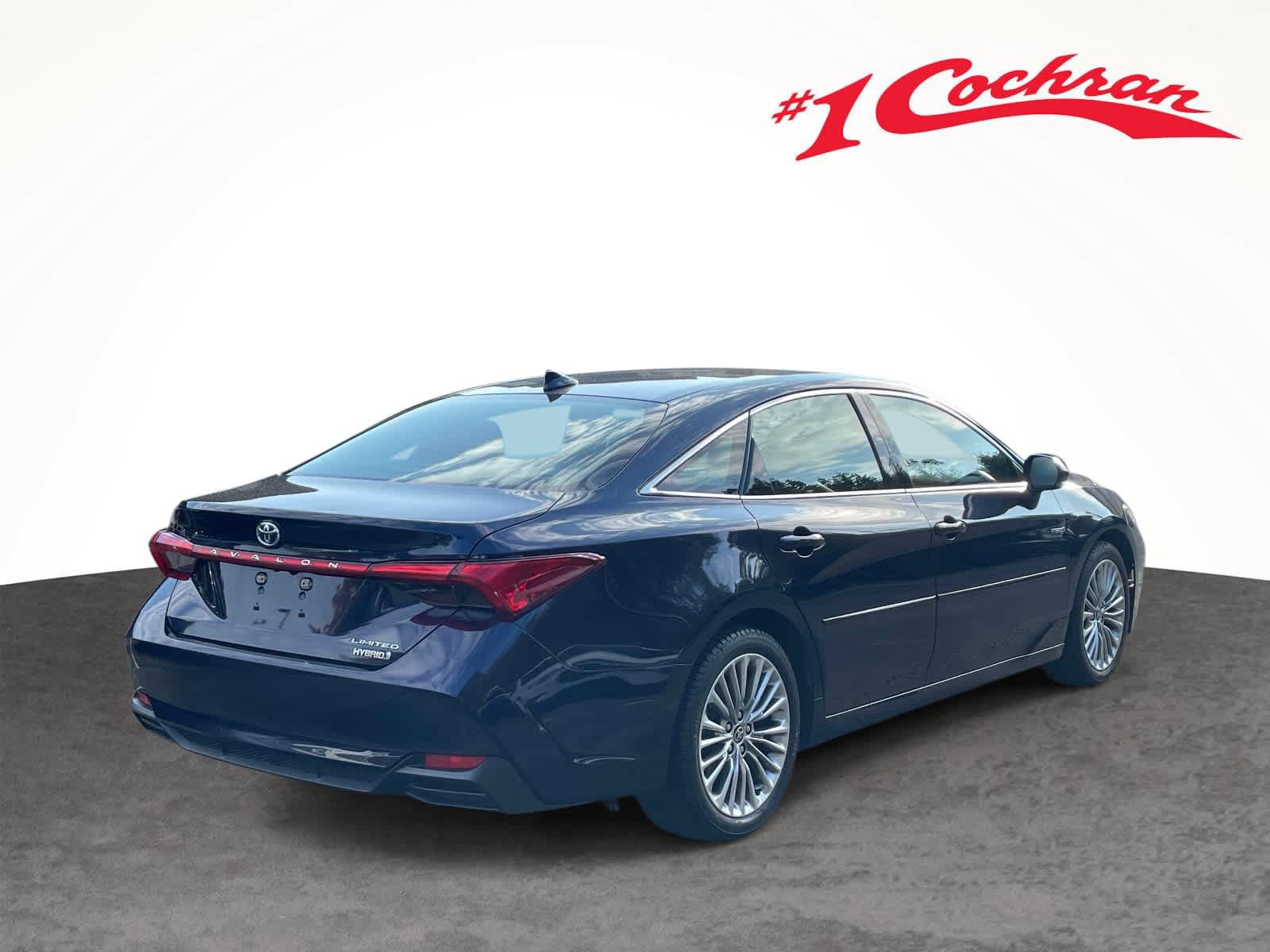 Used 2021 Toyota Avalon Limited FWD image 7