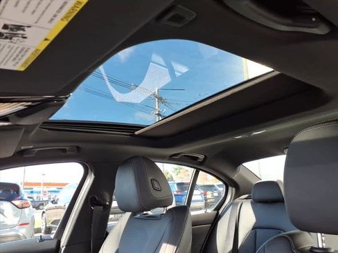 Used 2025 BMW 330i xDrive Sedan image 18