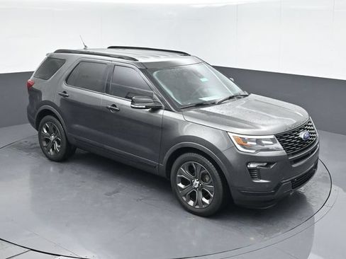 Certified 2018 Ford Explorer Sport w/ Equipment Group 401A AWD/4WD image 40