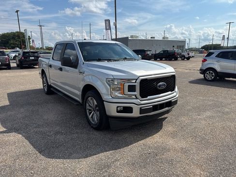 Used 2018 Ford F150 XL w/ Equipment Group 101A Mid RWD image 1