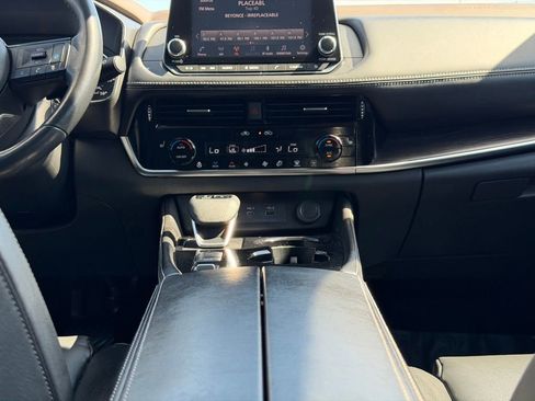 Used 2021 Nissan Rogue SL FWD image 35