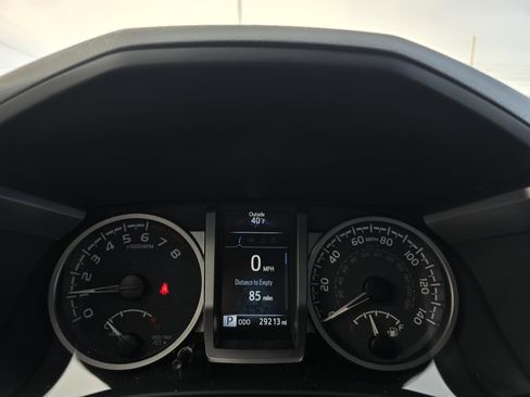 Used 2023 Toyota Tacoma 4x4 Double Cab image 19